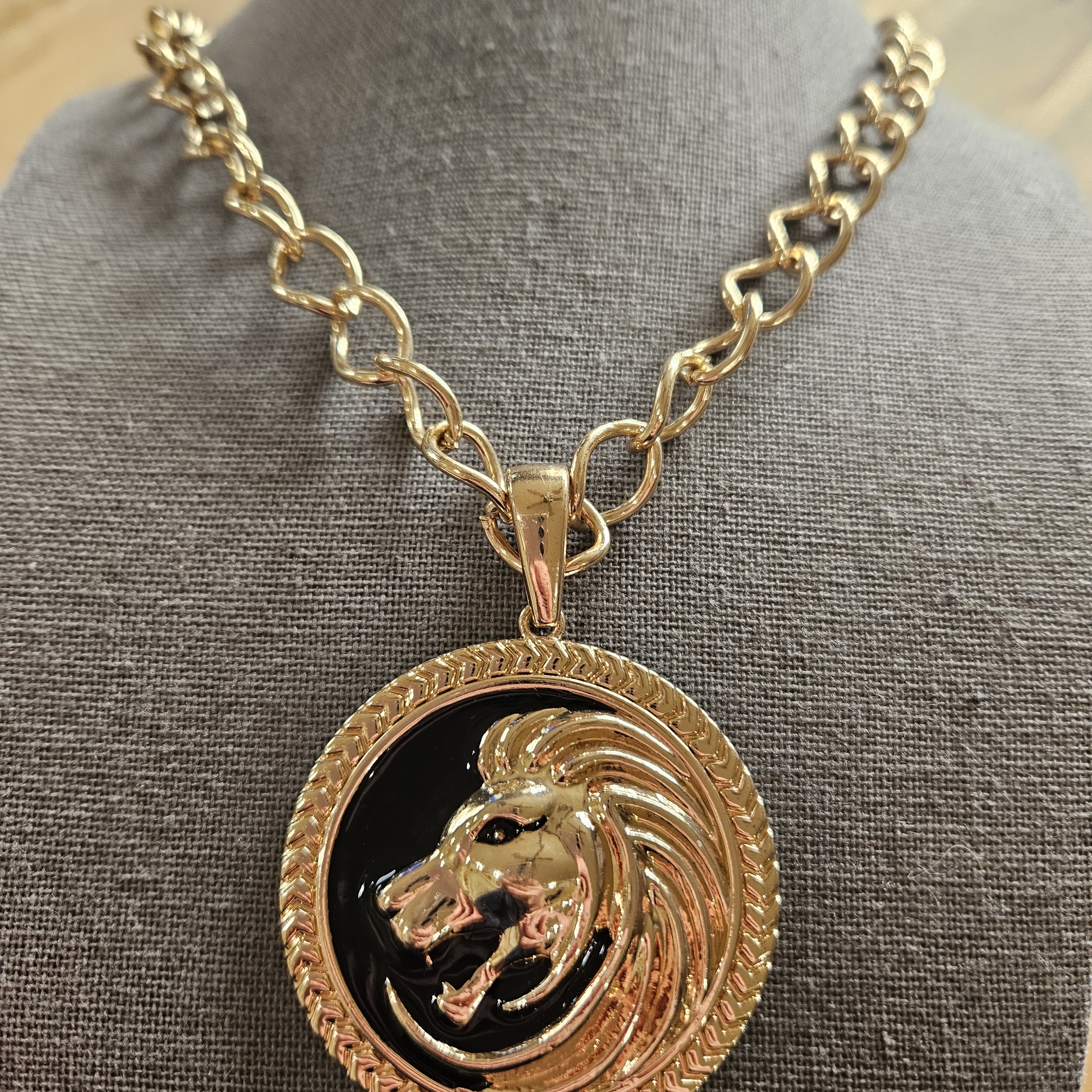 Gold Lion Medallion Pendant Necklace - Women Jewelry